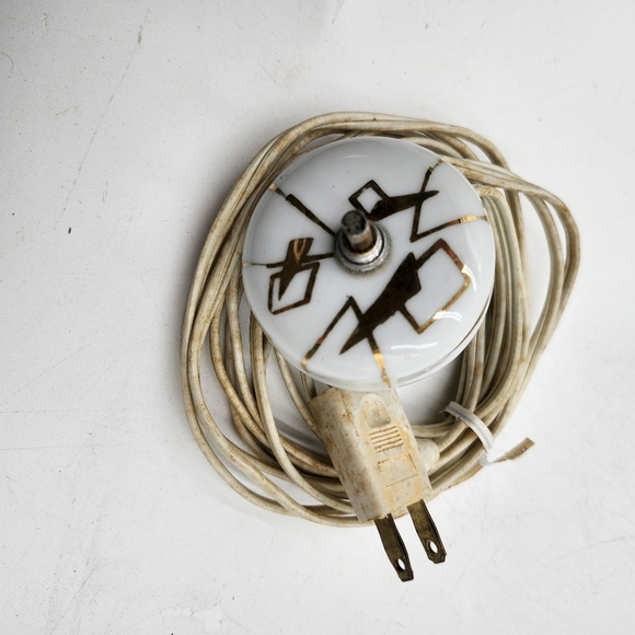 Lazy Bones Push Button Remote Control Lamp Switch Foot Pedal lightening bolt MCM - Picture 6 of 7